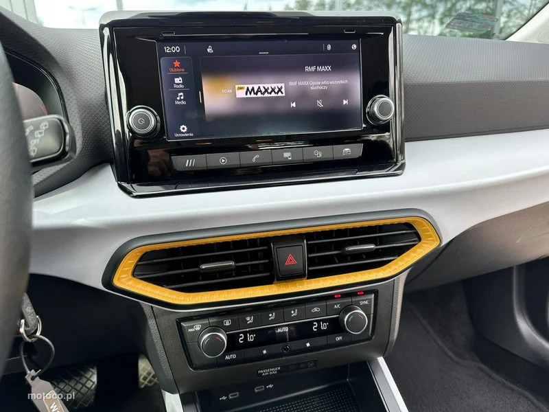 Seat Arona 21