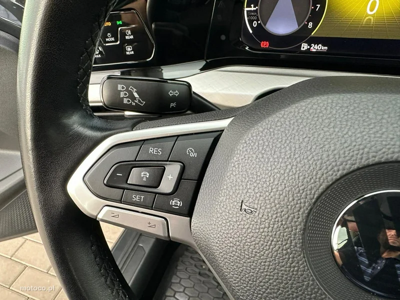 Volkswagen Golf VIII 19