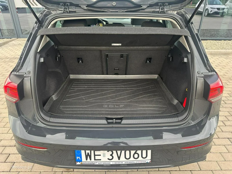 Volkswagen Golf VIII 26