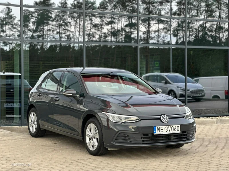 Volkswagen Golf VIII 5
