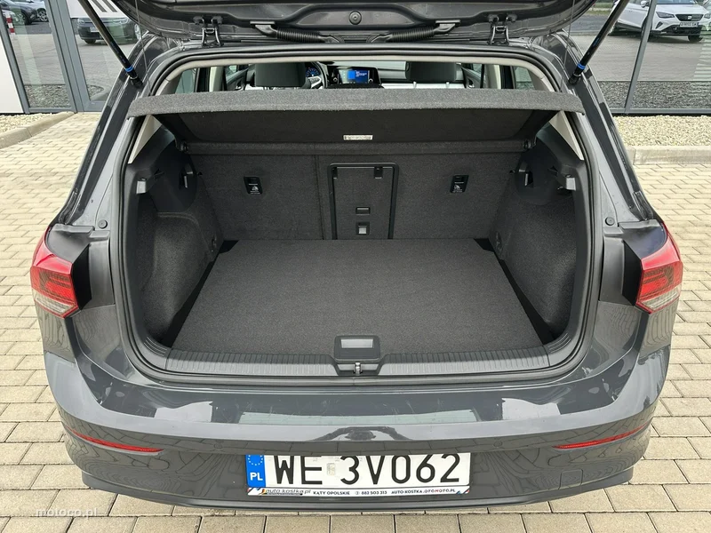 Volkswagen Golf VIII 28