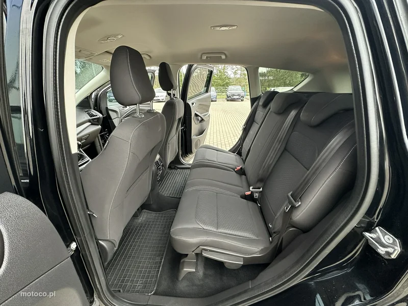 Ford Kuga II 11