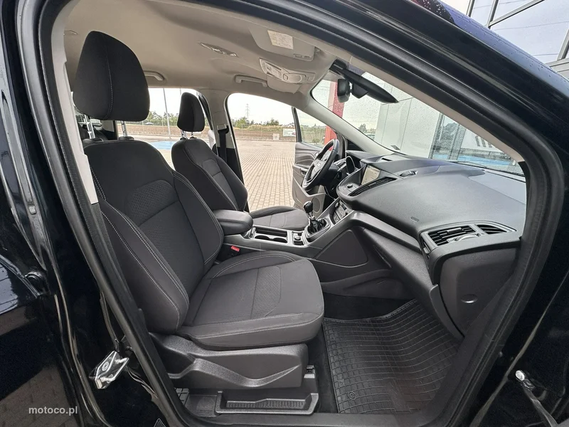 Ford Kuga II 13