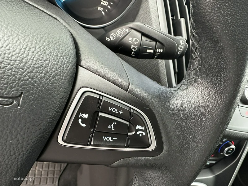 Ford Kuga II 20