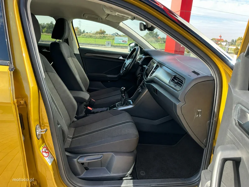 Volkswagen T-Roc A1 14