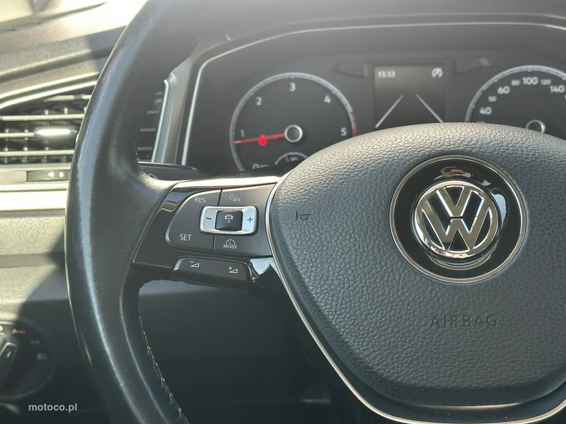 Volkswagen T-Roc A1 17
