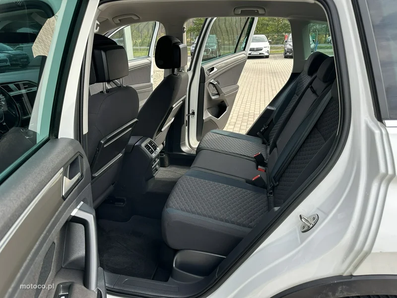 Volkswagen Tiguan AD 12