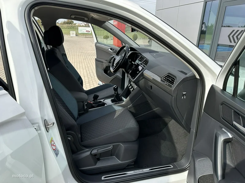 Volkswagen Tiguan AD 16