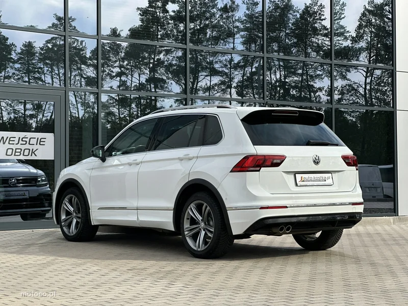 Volkswagen Tiguan AD 8