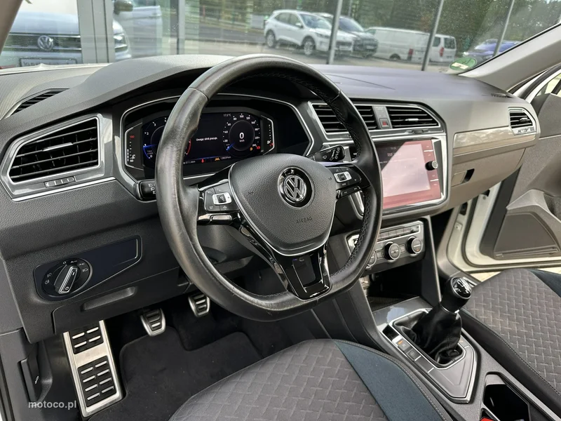 Volkswagen Tiguan AD 10