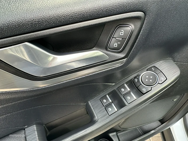 Ford Kuga III 15