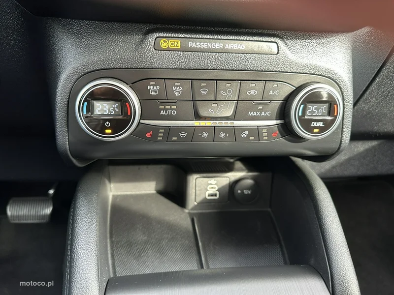 Ford Kuga III 26