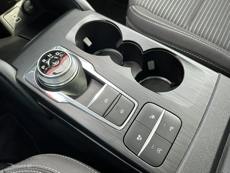 Ford Kuga III 27