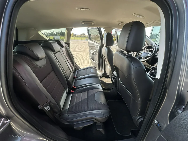 Ford Kuga II 12