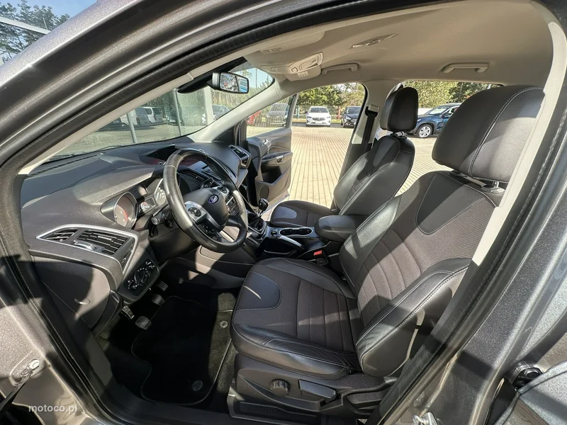 Ford Kuga II 10