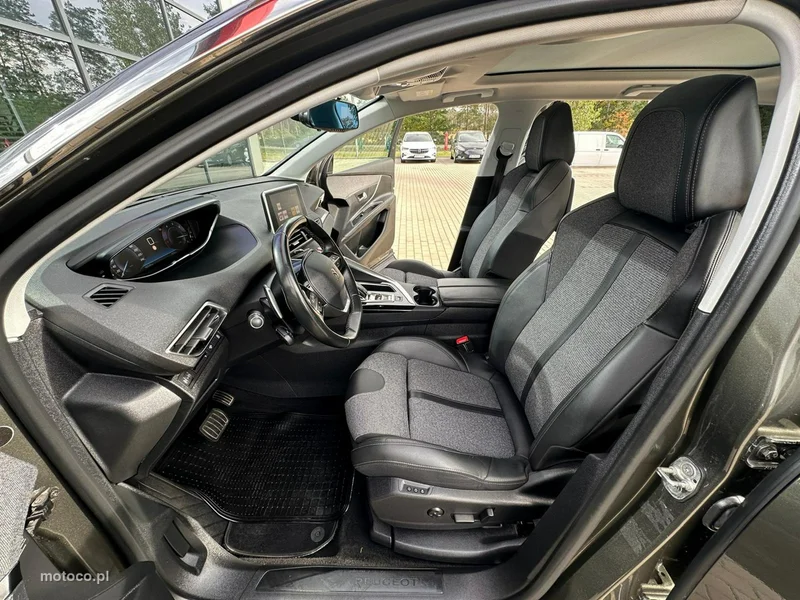 Peugeot 5008 11