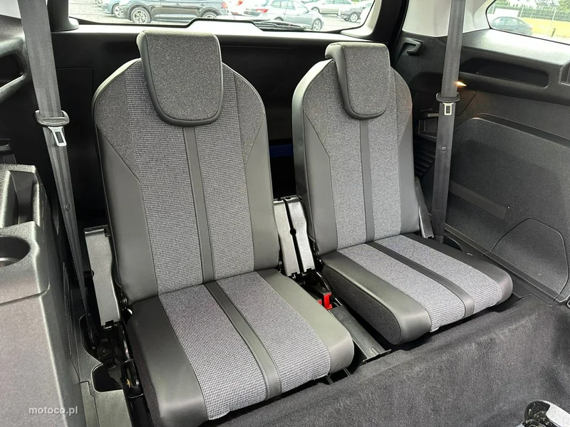 Peugeot 5008 14