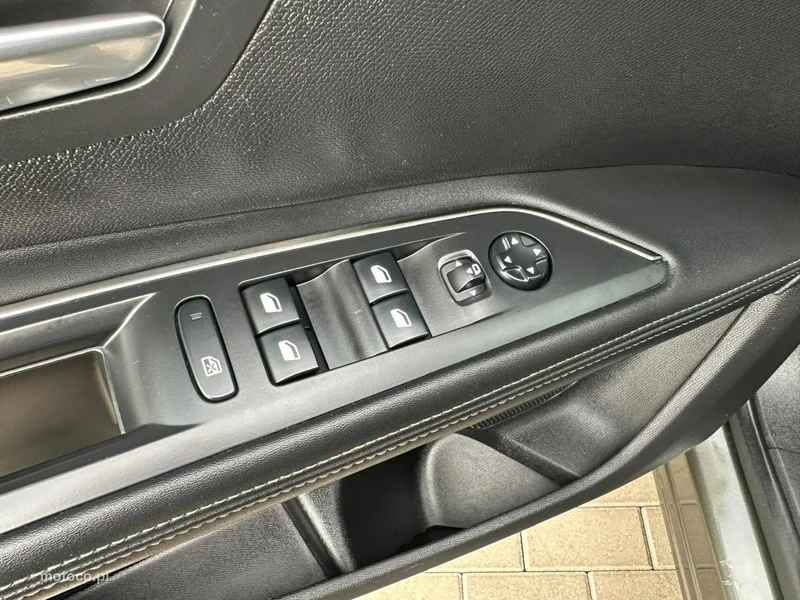 Peugeot 5008 18