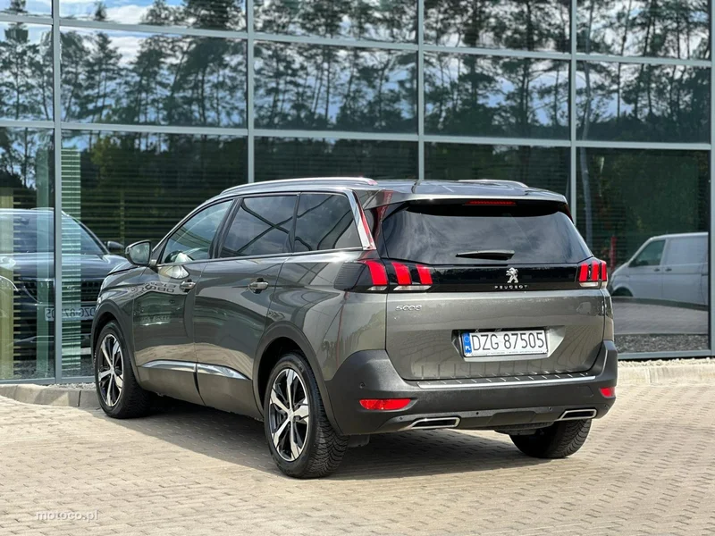 Peugeot 5008 6