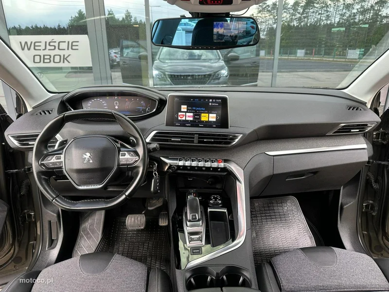 Peugeot 5008 8