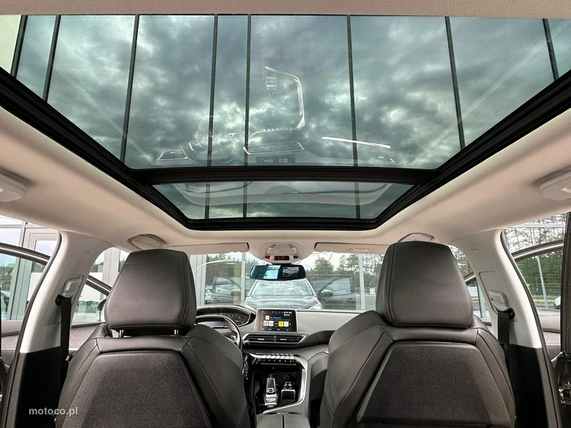 Peugeot 5008 9