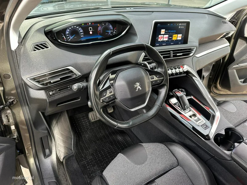Peugeot 5008 10