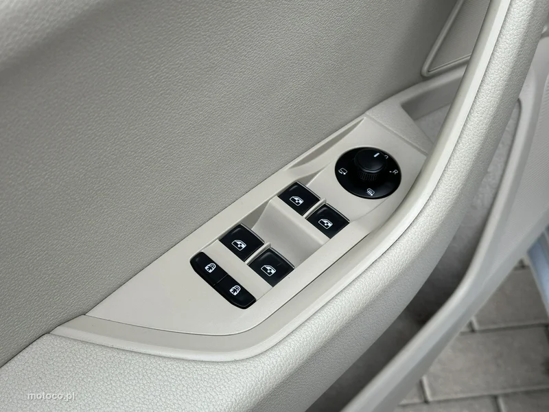 Skoda Superb III 22