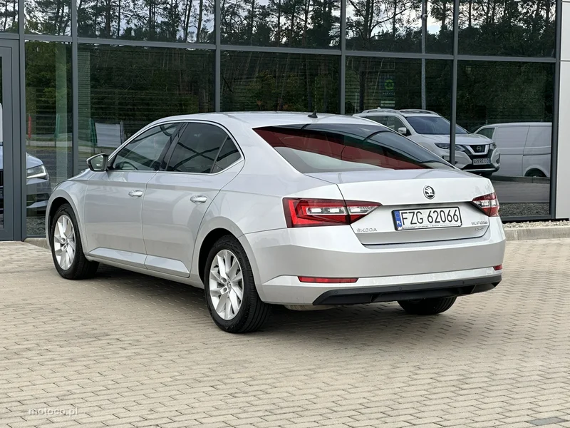 Skoda Superb III 9