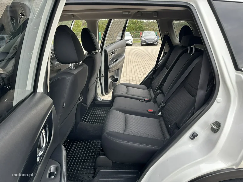 Nissan X-Trail 11