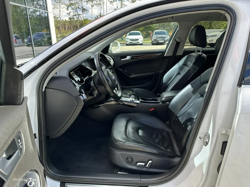 Audi A4 B8 12