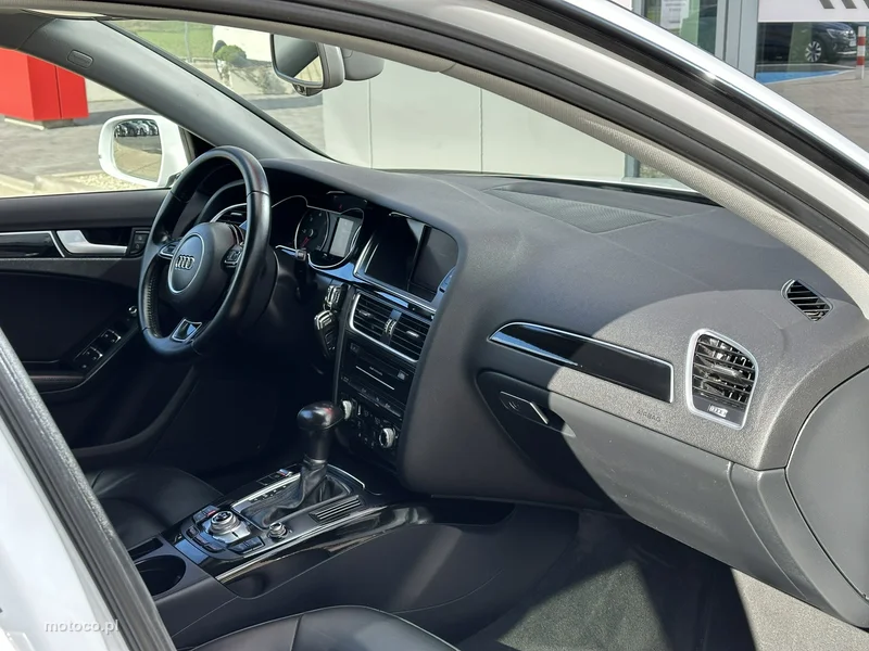 Audi A4 B8 16