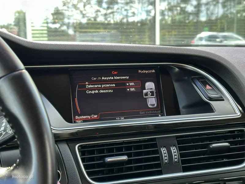 Audi A4 B8 27