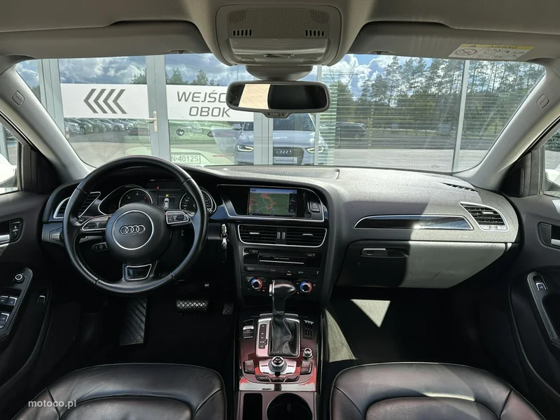 Audi A4 B8 9