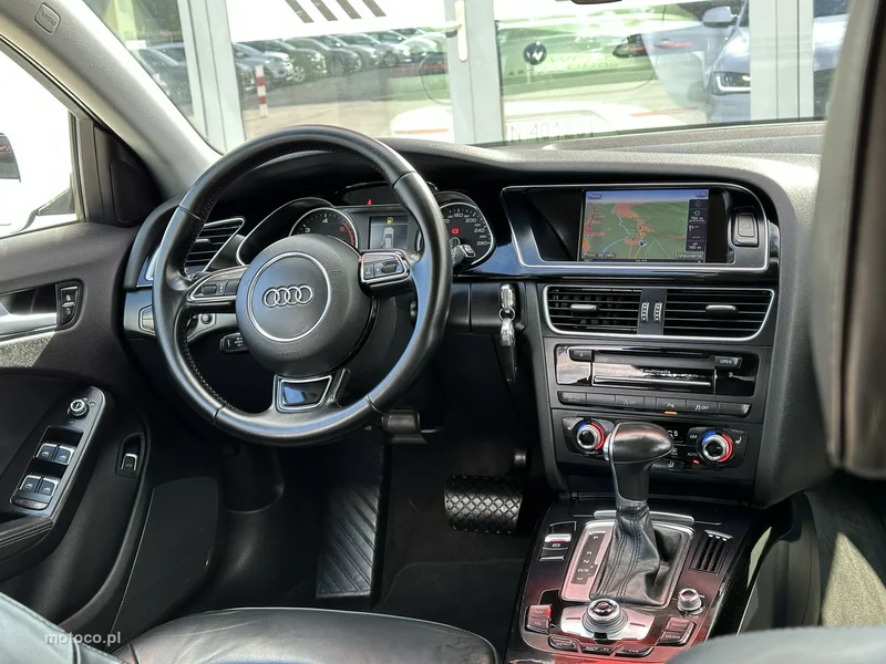 Audi A4 B8 10