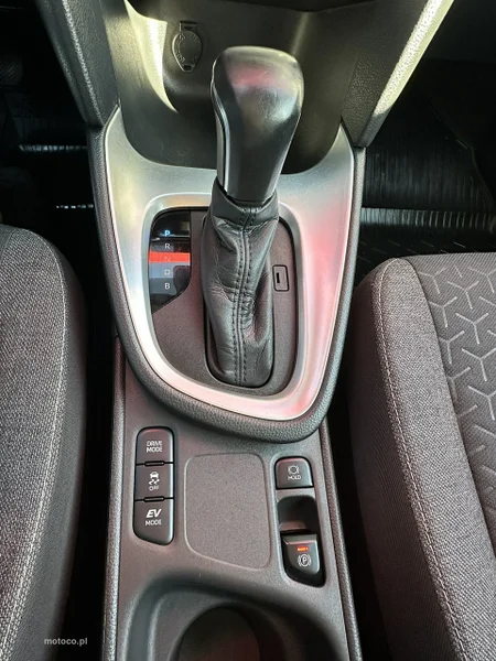 Toyota Yaris Cross XP210 24