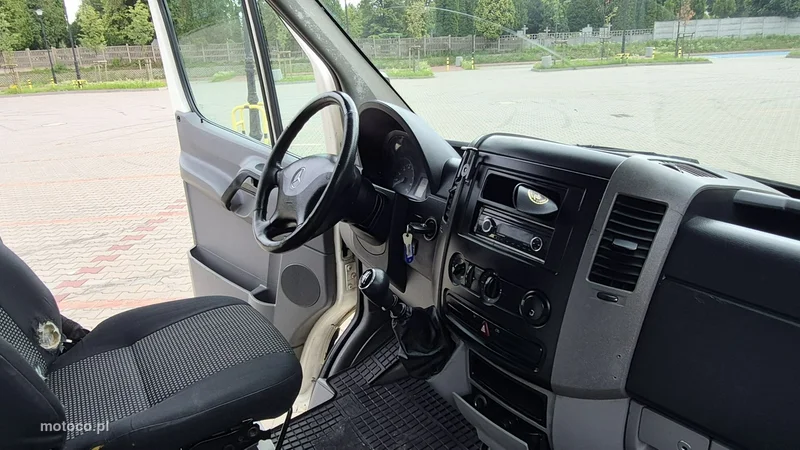Mercedes-Benz Sprinter 21