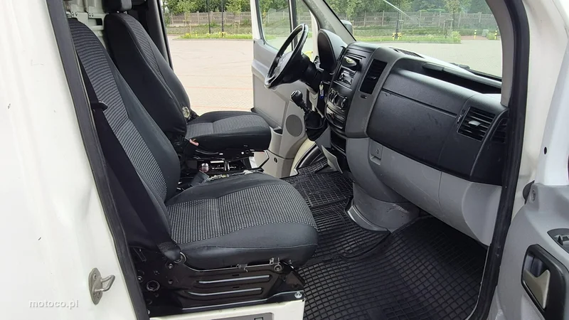Mercedes-Benz Sprinter 23