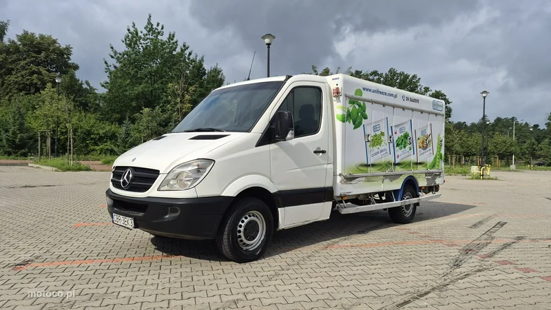 Mercedes-Benz Sprinter 4