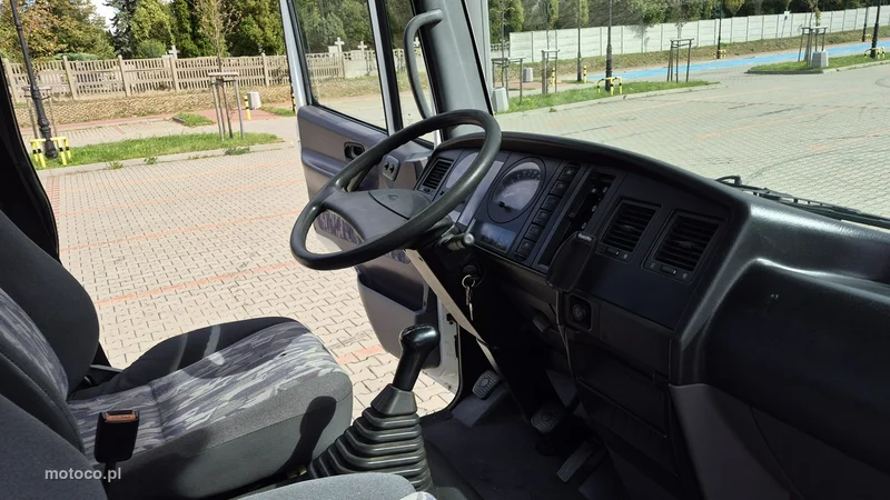 Nissan Atleon 29