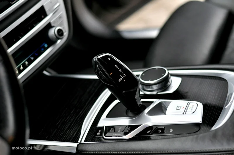 BMW Seria 7 G11 730 21