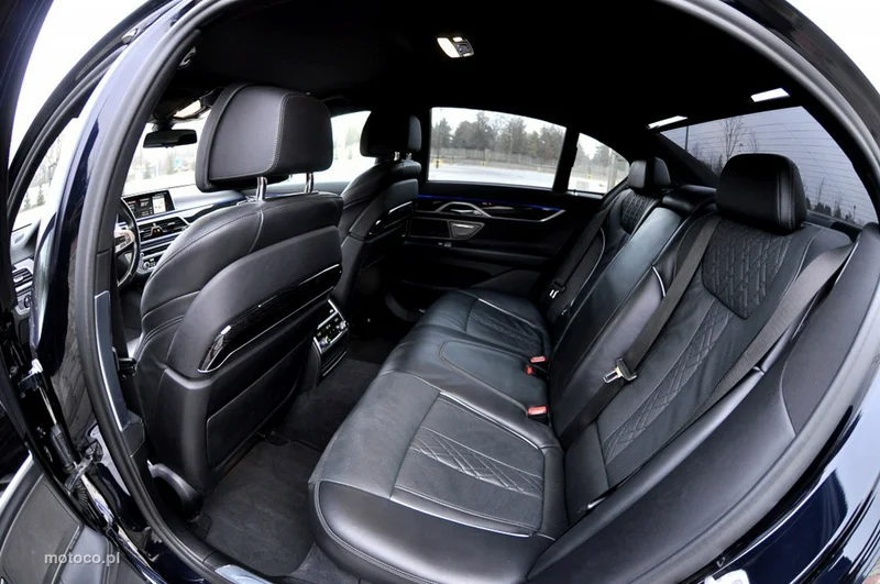 BMW Seria 7 G11 730 10