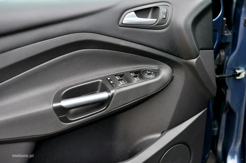 Ford C-Max II 14