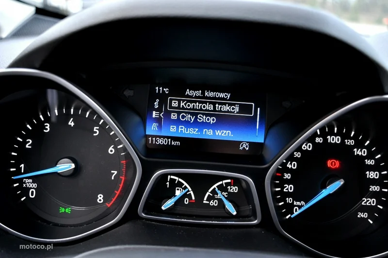 Ford C-Max II 22