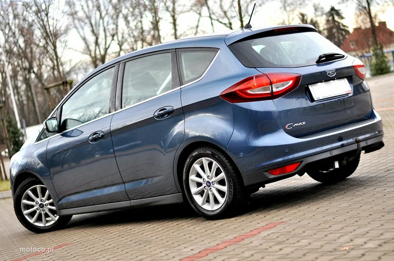 Ford C-Max II 4