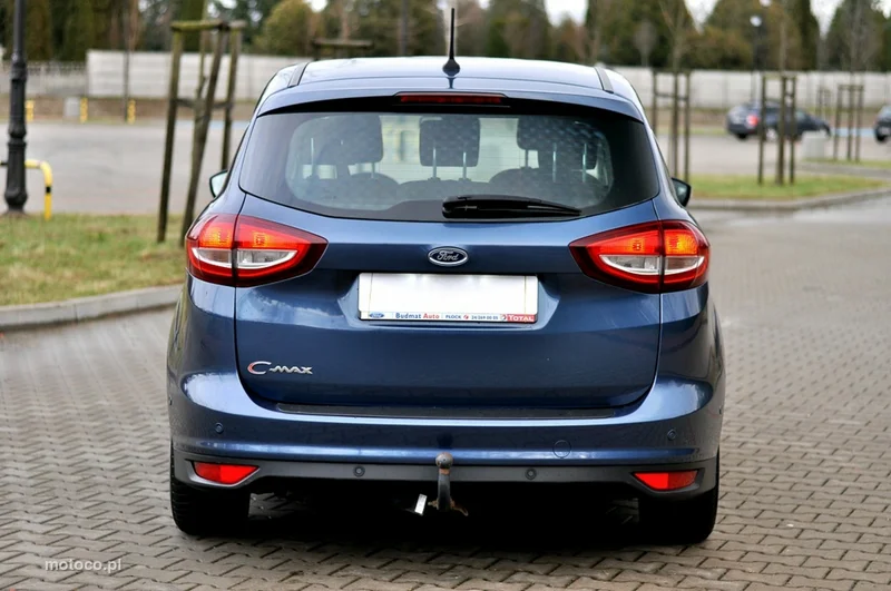 Ford C-Max II 32