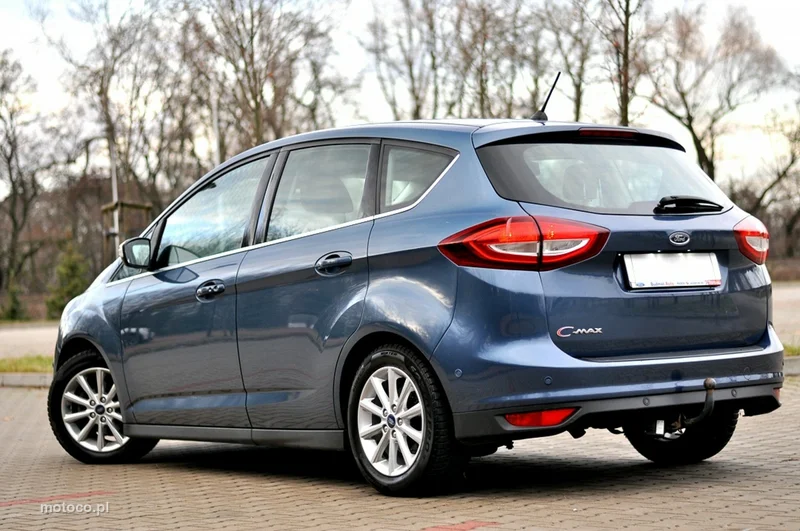 Ford C-Max II 35