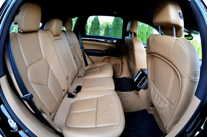 Porsche Cayenne 92A 11