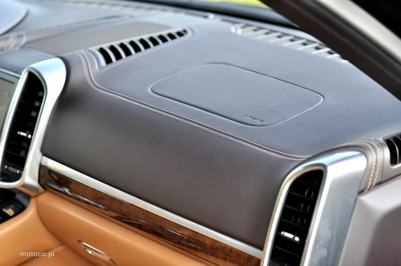Porsche Cayenne 92A 22