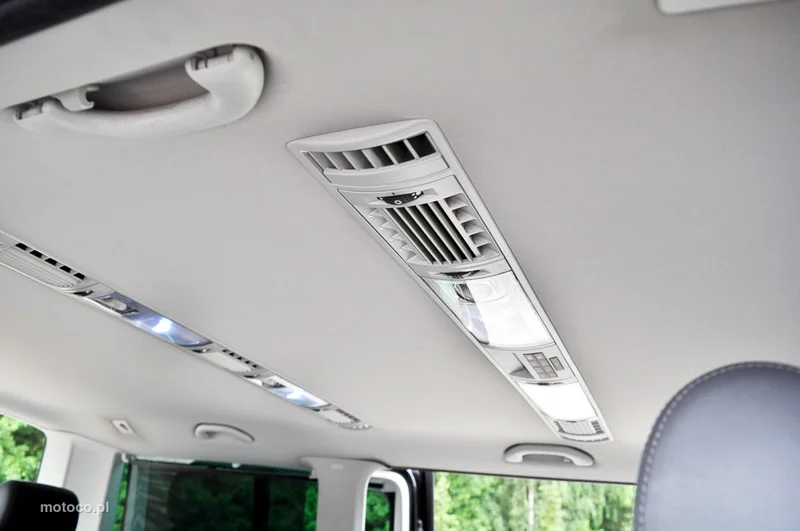 Volkswagen Multivan 21