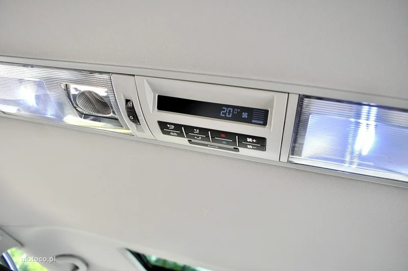Volkswagen Multivan 22